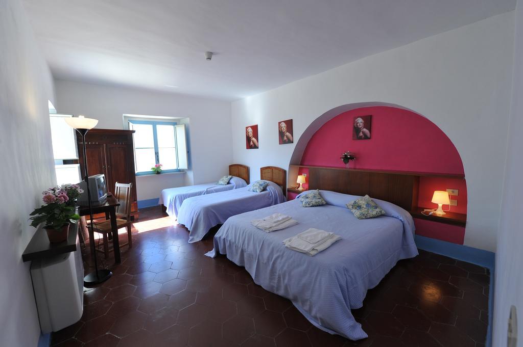 مبيت وإفطار سانتّانييلّو Purple الغرفة الصورة